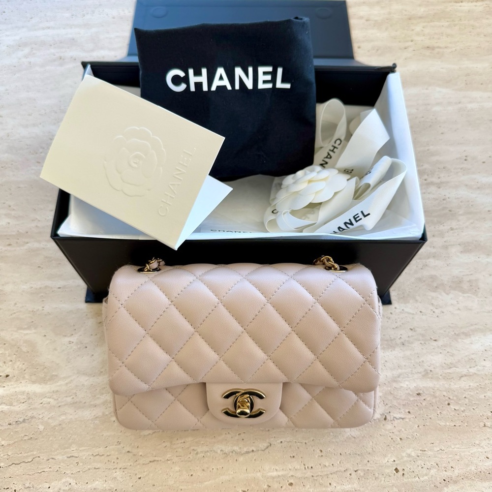 CHANEL MINI FLAP BAG (Light Beige)